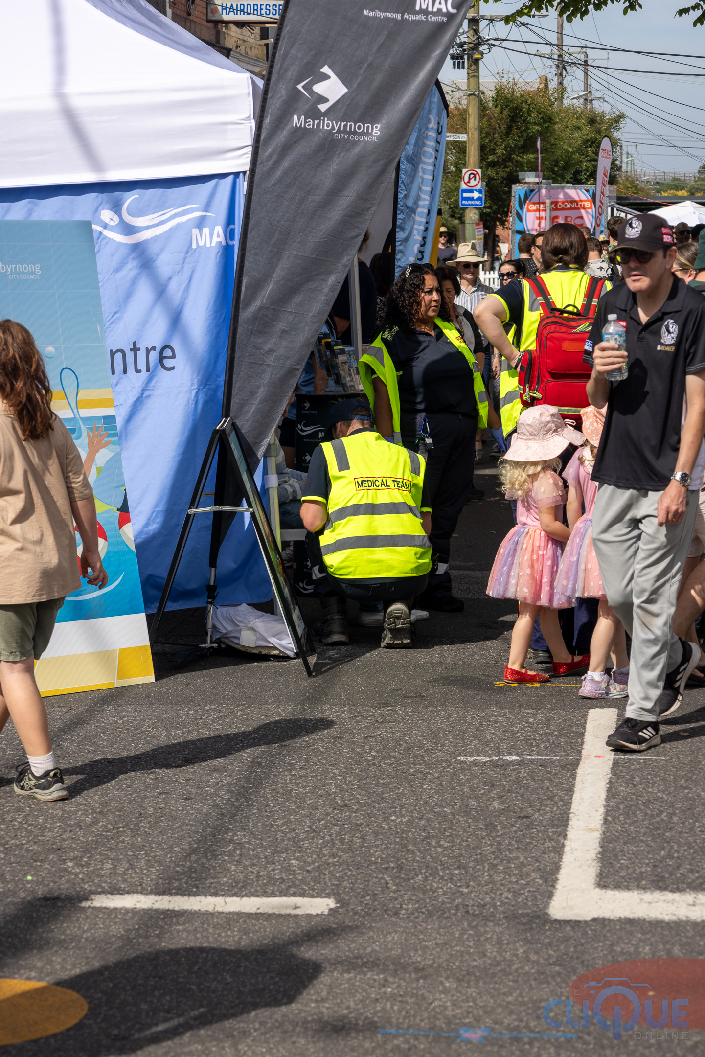 Photographer 2 Yarraville Festival