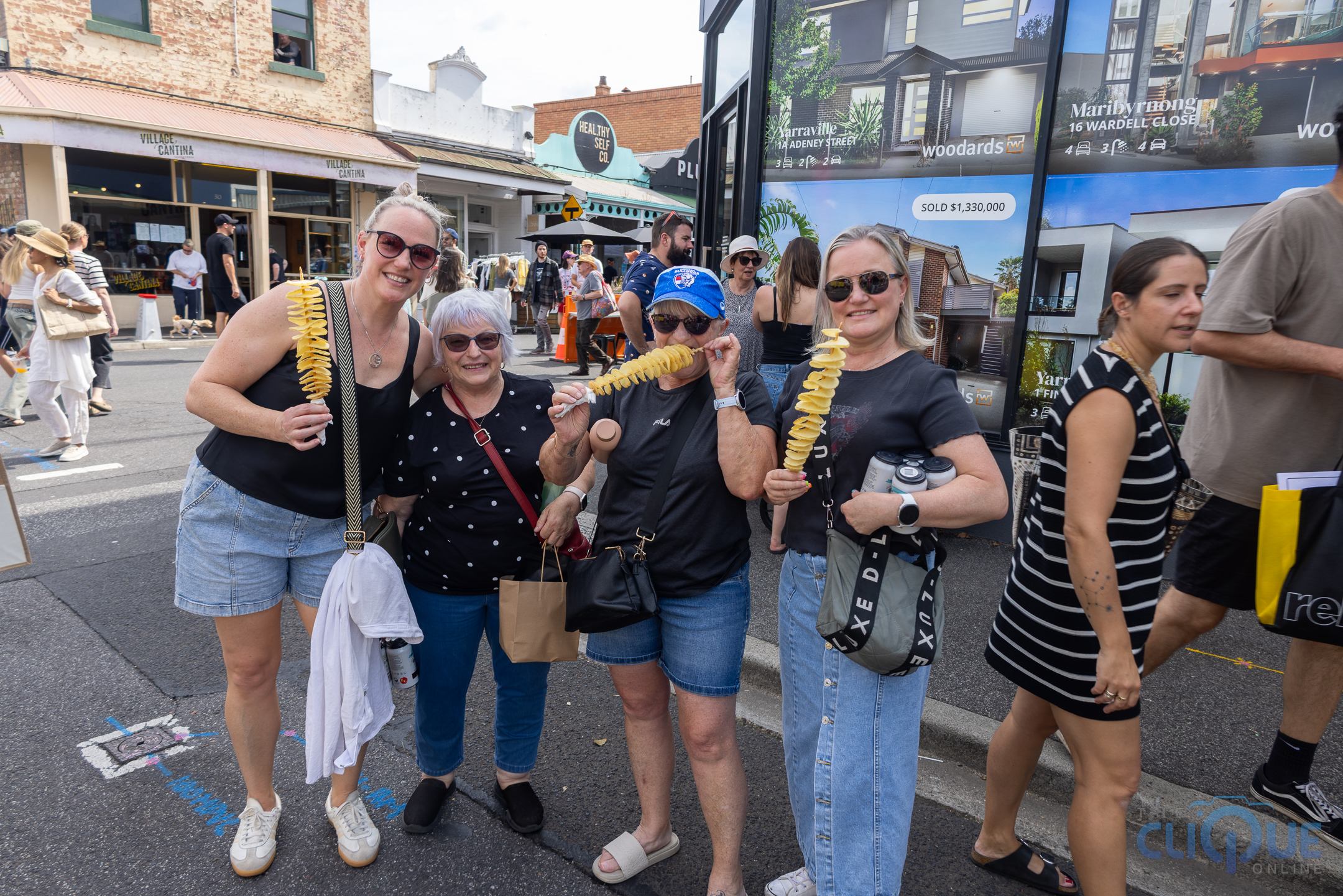 Photographer 2 Yarraville Festival